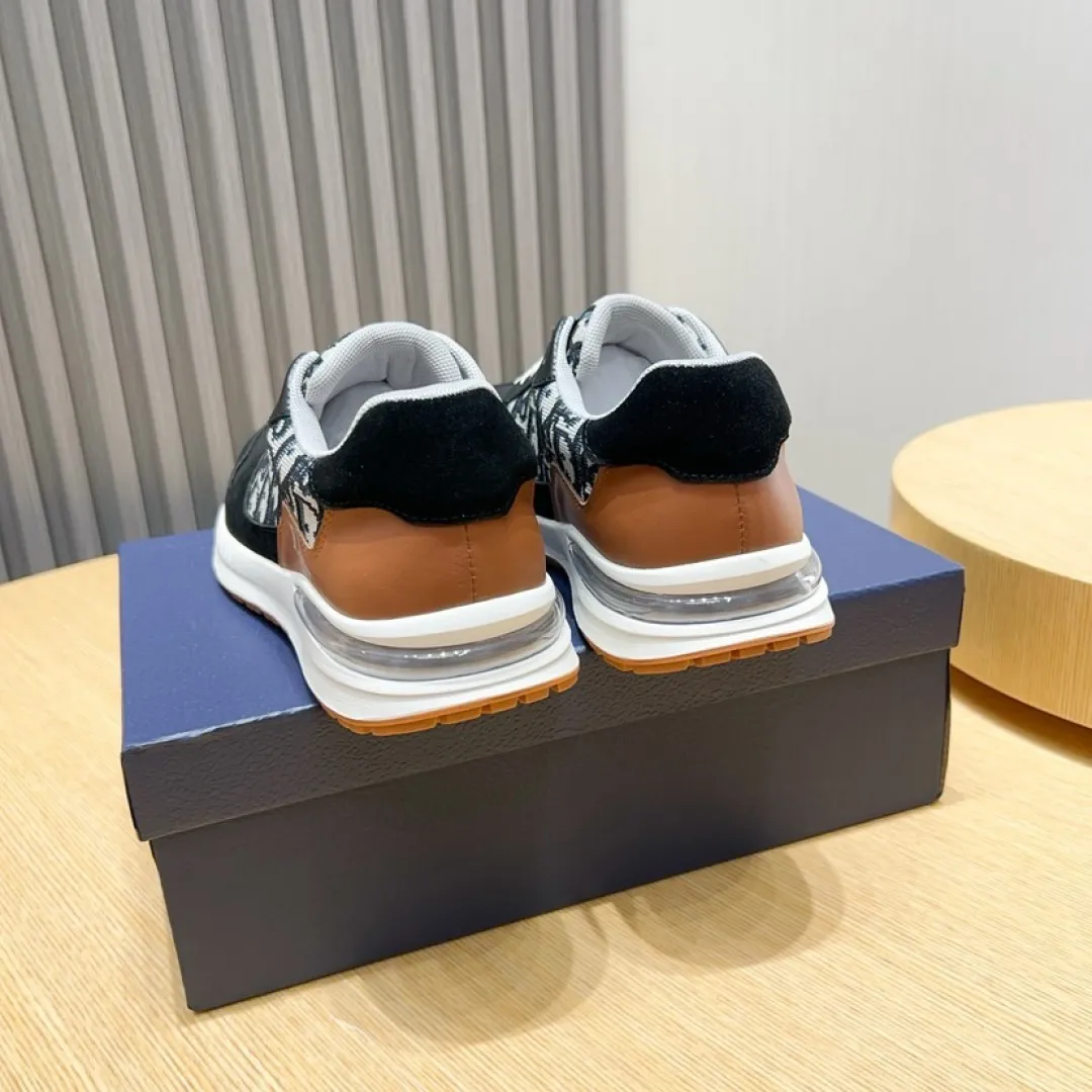 Men's shoes 💰P440💰 [Dior] Dior casual sports shoes, the uppers are made of original imported cowhide leather and original cloth fabrics, a must-have for fashionistas, and the complex craftsmanship is perfect. Imported soft mesh lining, sheepskin foot pads, soles: original soles specially provided by the original factory, exclusive movable molded soles are super comfortable, original factory single goods, men's size 38-45